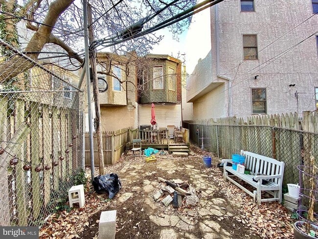 Building Photo - 2037 N Carlisle St