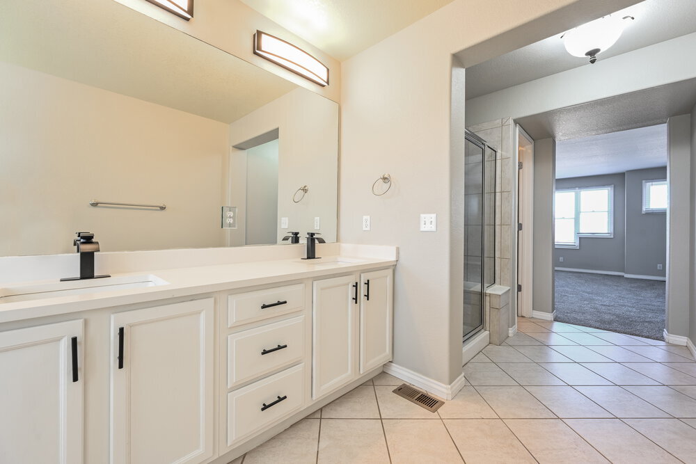 Building Photo - 4376 Foxberry Dr