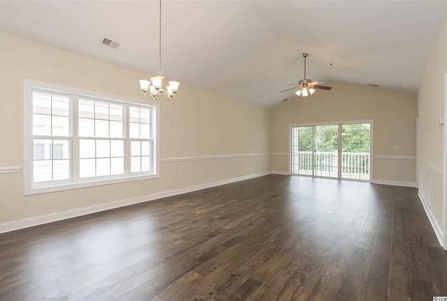 Building Photo - 4141 Hibiscus Dr