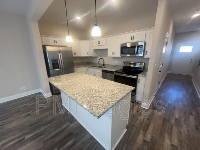 Building Photo - 384 Fallow Cir