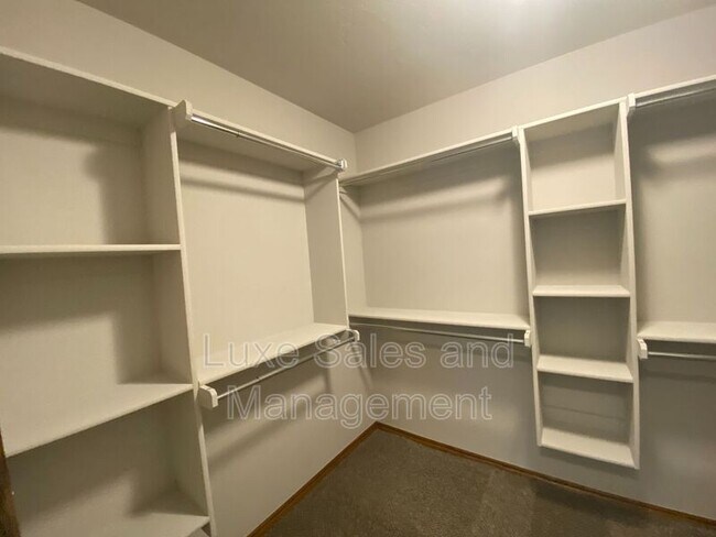 Building Photo - 7117 Daxton Ct