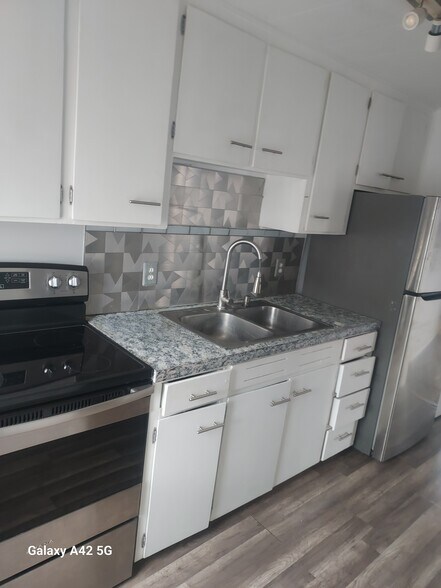 Building Photo - 735 W Bridger St