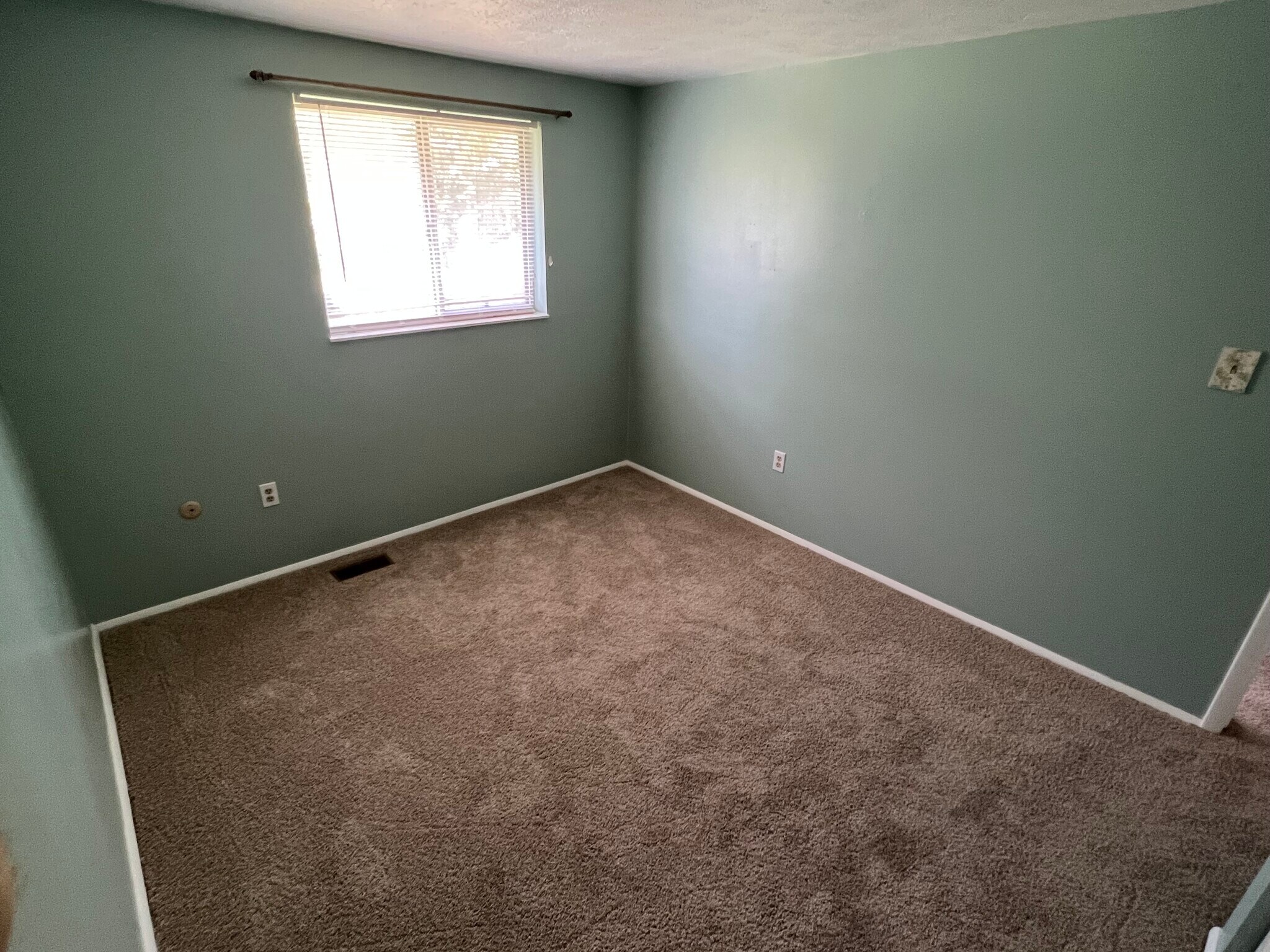 Building Photo - 792 Wheatland Cir