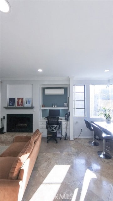 Building Photo - 2575 E 19th St