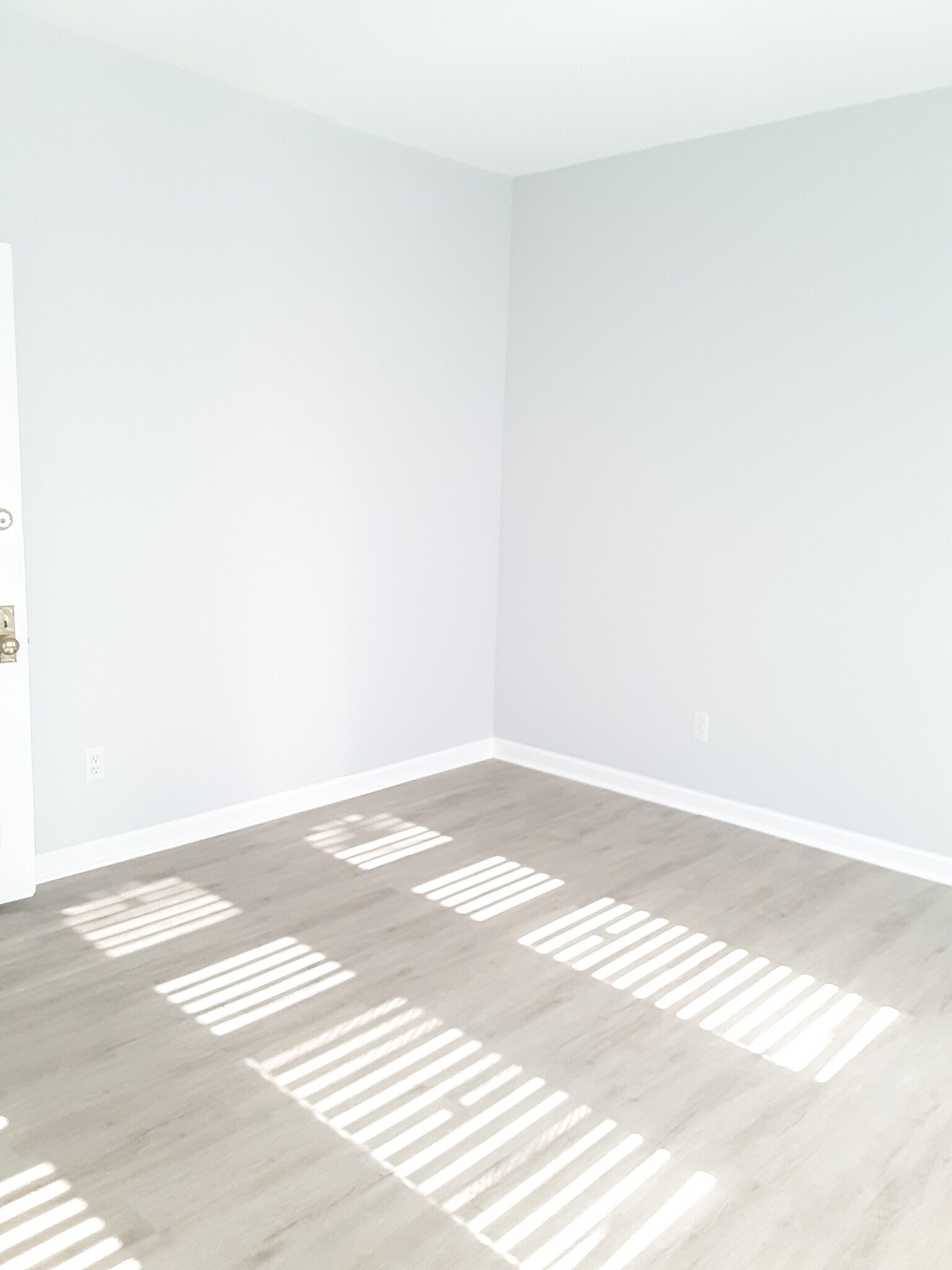 bedroom - 1829 W Tioga St