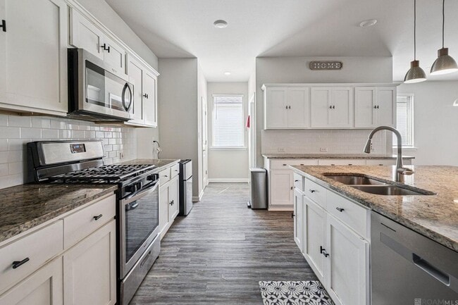 Building Photo - 13622 Bellacosa Ave