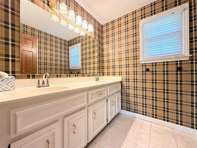 Building Photo - 8710 Mt Rushmore Dr