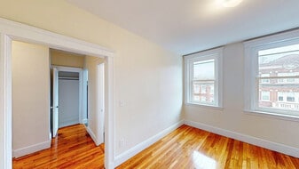 Building Photo - 90 Brainerd Rd