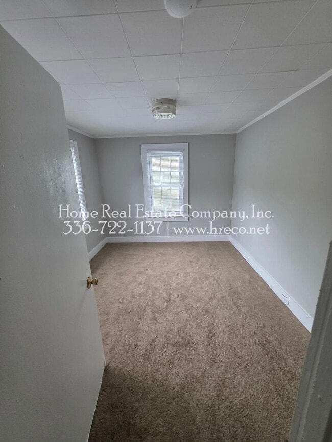 Building Photo - 2601 Machine St