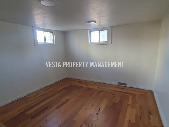 Building Photo - 1516 36th St