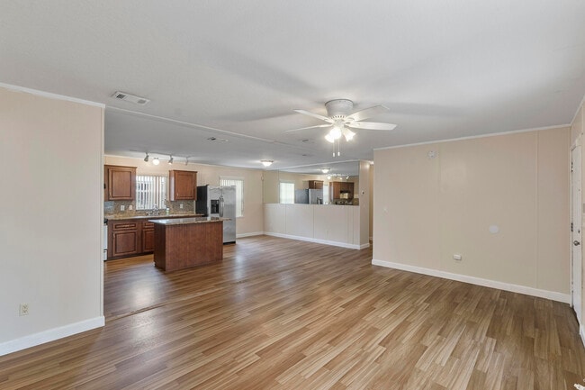 Building Photo - 10139 Marlin Dr