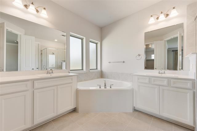 Building Photo - 306 Duxbury Ct