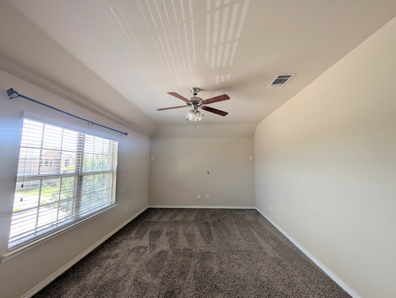 Building Photo - 10104 Kemah Pl