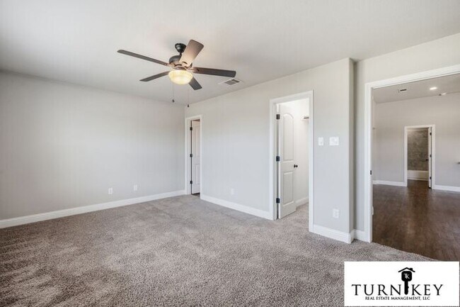 Building Photo - Life is Better by the Lake Gorgeous 3-Bedroom Duplexes in Azle
