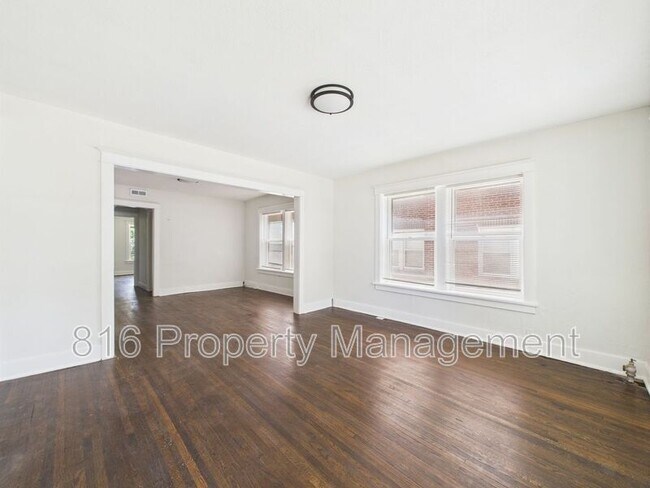 Primary Photo - 511-513 Prospect Ave