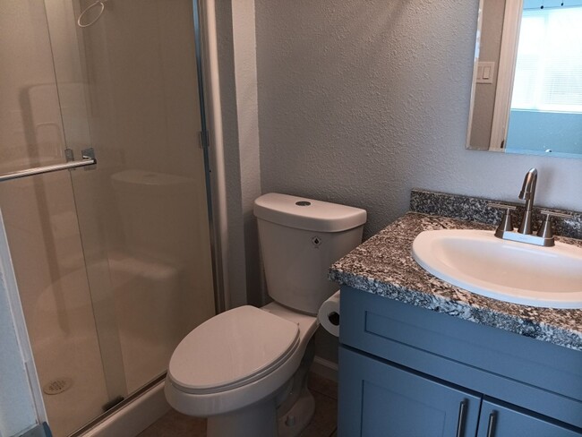 Building Photo - Gorgeous 3-Bedroom 2-Bathroom Home Located...