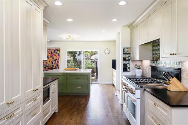 Building Photo - 4430 Cedarbrush Dr