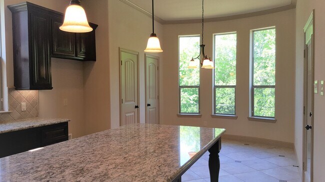 Building Photo - 1551 Trowbridge Cir