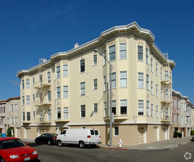 Building Photo - 2 Toledo Way