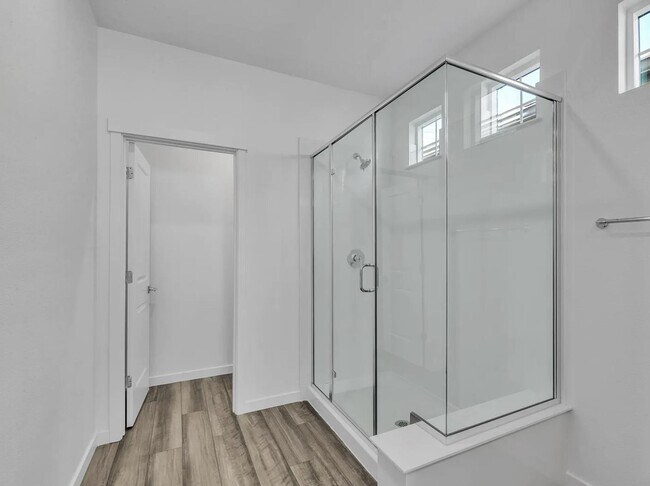 Building Photo - 305 Cinema St