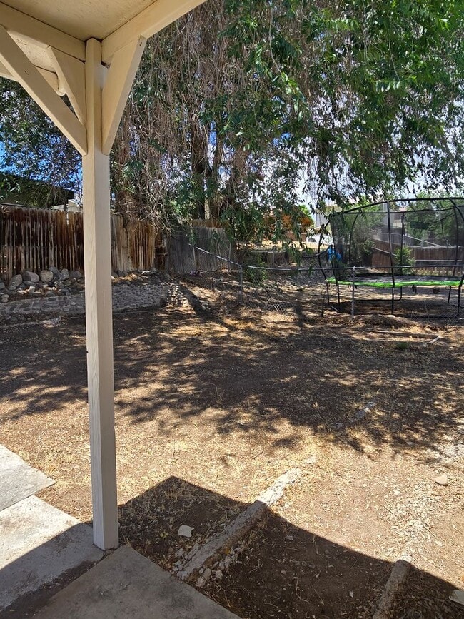 Building Photo - 3 Bedroom in Bloomfield