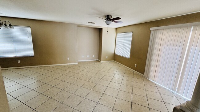 Building Photo - 7308 Laburnum St