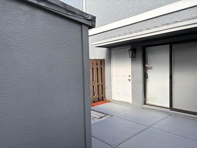 Building Photo - 9 Crossings Cir