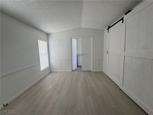 Building Photo - 900 Firebird Cir