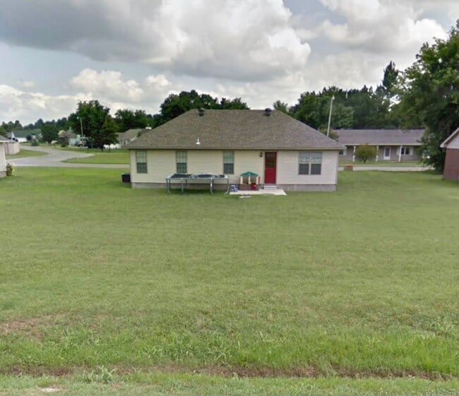 Building Photo - 3 Bed / 2 Bath in Brookland!