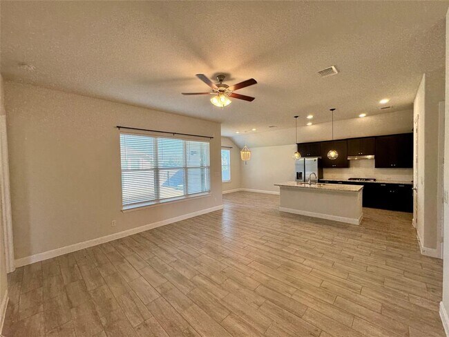 Building Photo - 637 Cypress Forest Dr