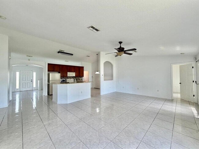 Building Photo - 3264 Deltona Blvd