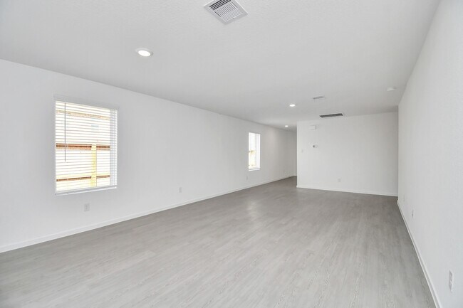 Building Photo - 1022 Gentle Nook Dr
