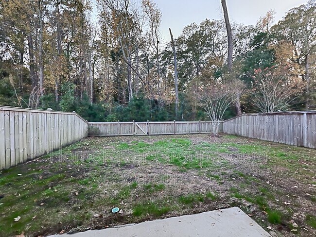 Building Photo - 3147 Mulan Ln