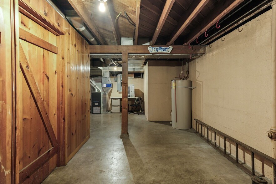 Building Photo - 4416 NE Prescott St