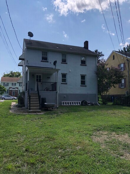 Building Photo - 5513 Ashbourne Rd