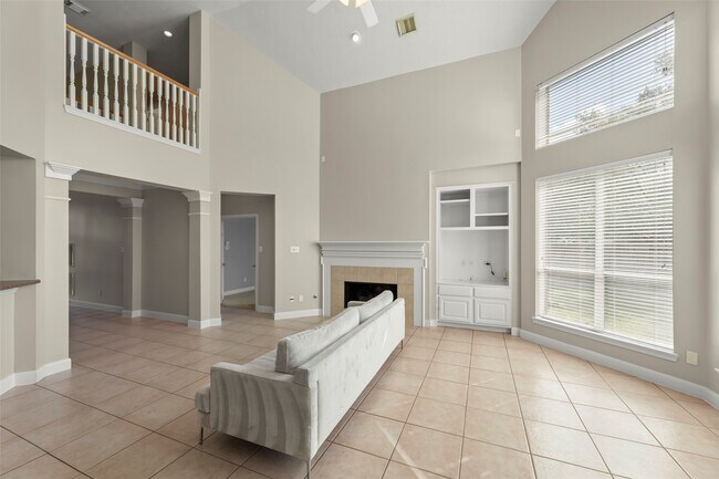 Building Photo - 12131 Cielio Bay Ln