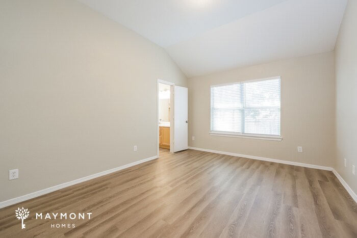 Building Photo - 2221 Nicholas Crossing