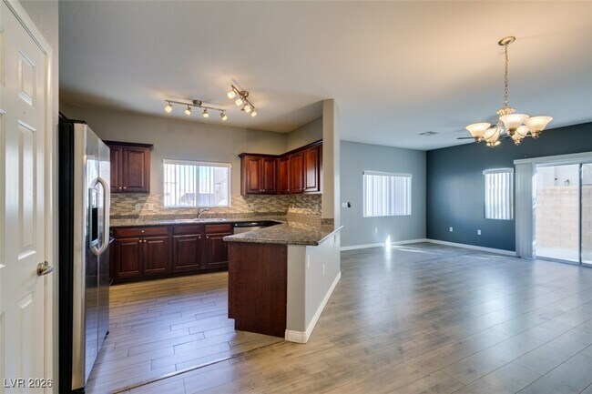 Building Photo - 6328 Desert Leaf St