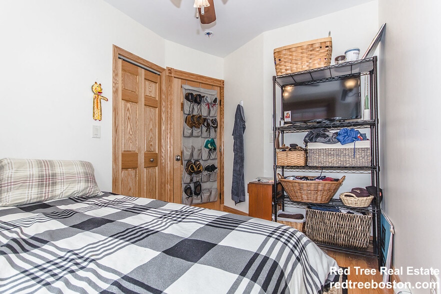 Building Photo - 16 S Russell St