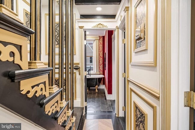 Building Photo - 810 Prince St