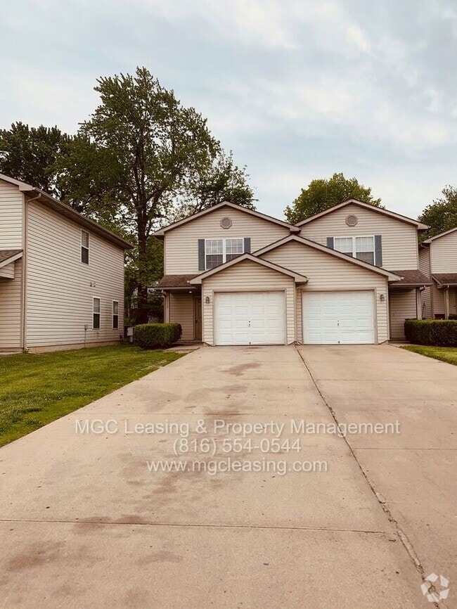 Building Photo - Located Near Historic Downtown Lee's Summit!