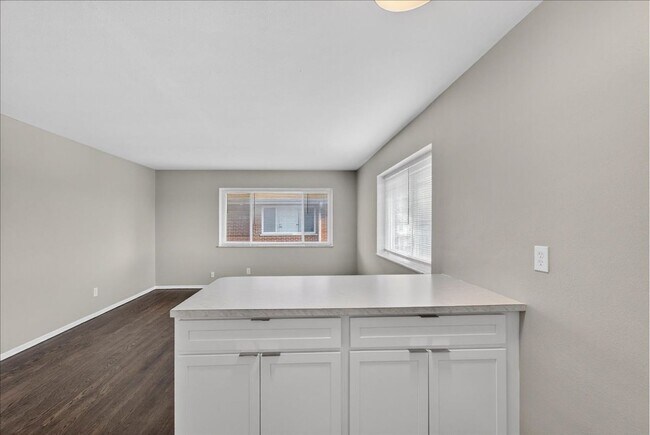 Building Photo - The Penthouse