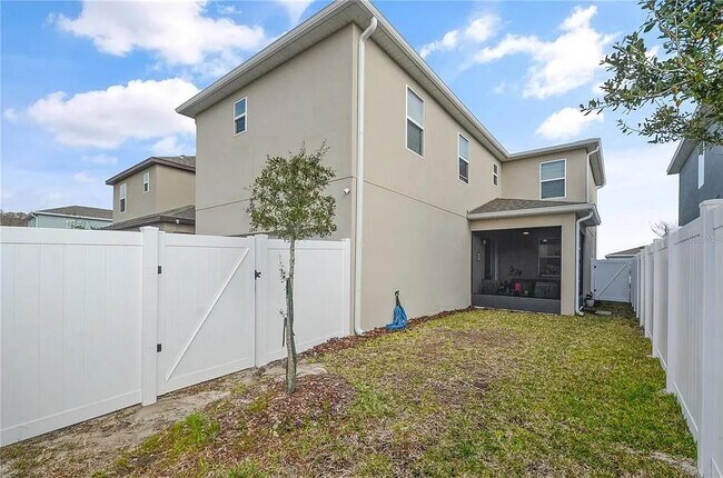 Building Photo - 11842 Sunsail Ave