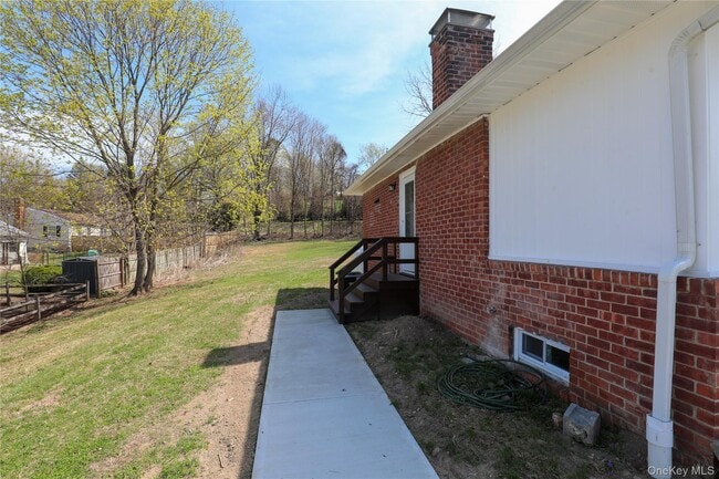 Building Photo - 111 Zandhoek Rd