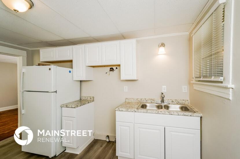 Building Photo - 409 S 39th St
