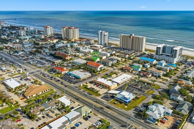 Building Photo - 1330 2nd St S