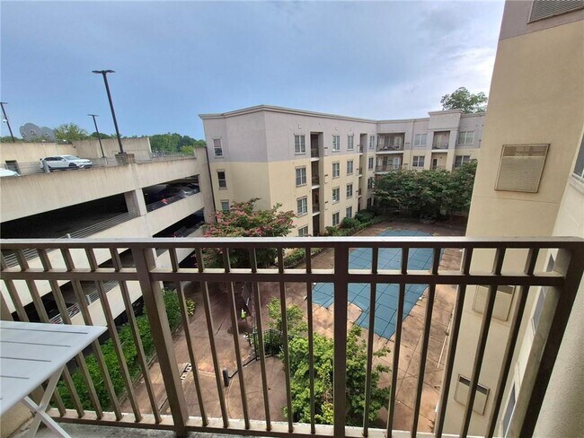 Building Photo - 870 Mayson Turner Rd NW