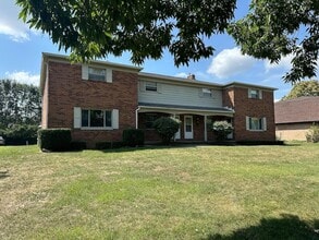 Building Photo - 4865 Dierker Rd