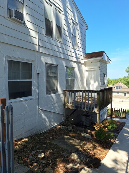 Exterior Deck Off Laundry Room - 1220 Louisiana St