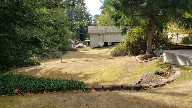 Building Photo - Great 3bd 2 bath in Heart of Gig Harbor
